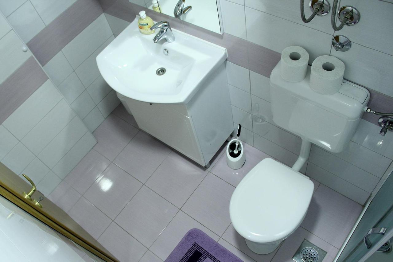 Apartmani Ljubo Примоштен Экстерьер фото